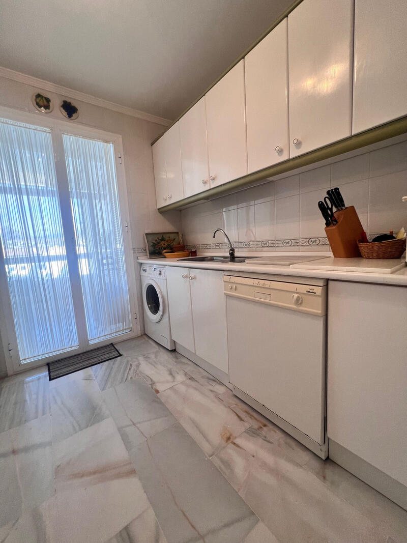 2 slaapkamer Appartement Te koop 2 slaapkamer Appartement Te koop