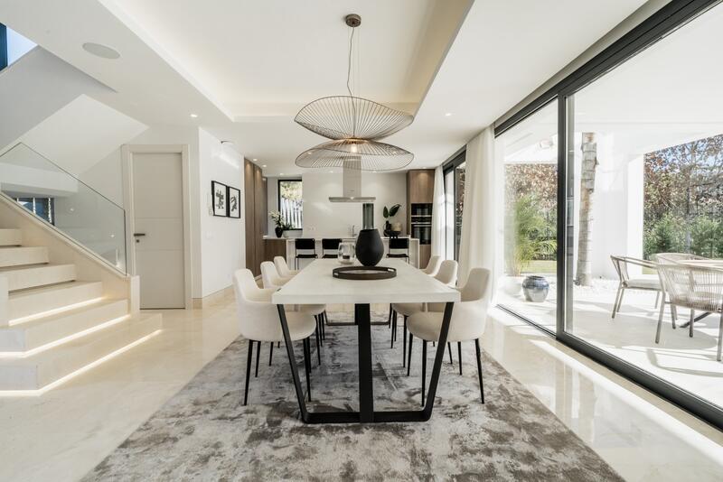 4 Schlafzimmer Villa zu verkaufen 4 Schlafzimmer Villa zu verkaufen