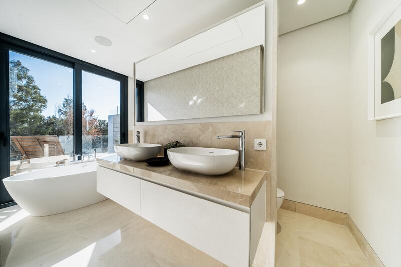 4 Schlafzimmer Villa zu verkaufen 4 Schlafzimmer Villa zu verkaufen