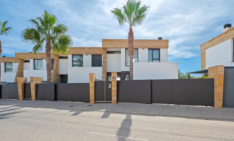 3 bedroom Villa for sale 3 bedroom Villa for sale