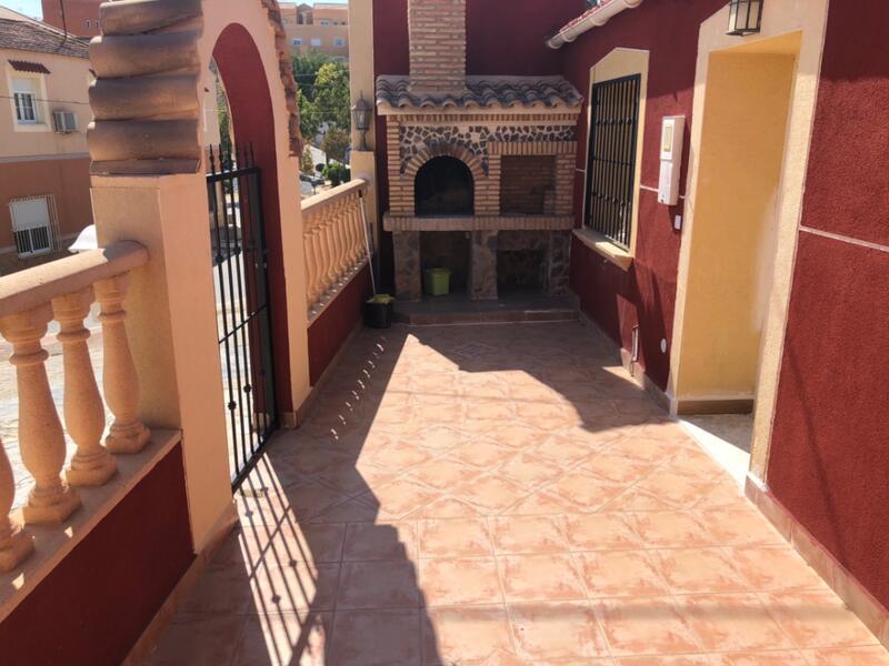 3 Cuarto Local Comercial en venta