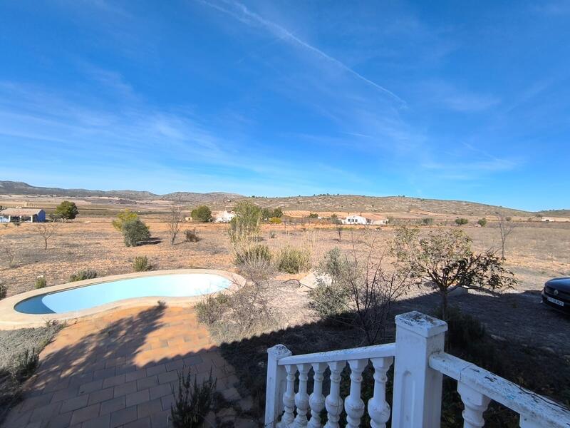 3 bedroom Country House for sale 3 bedroom Country House for sale