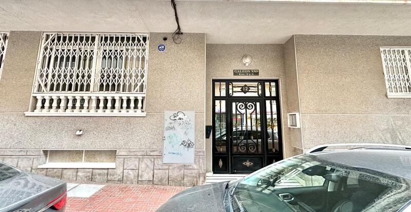 2 slaapkamer Appartement Te koop