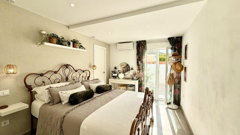 3 slaapkamer Villa Te koop 3 slaapkamer Villa Te koop