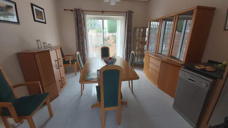 2 Cuarto Villa en venta