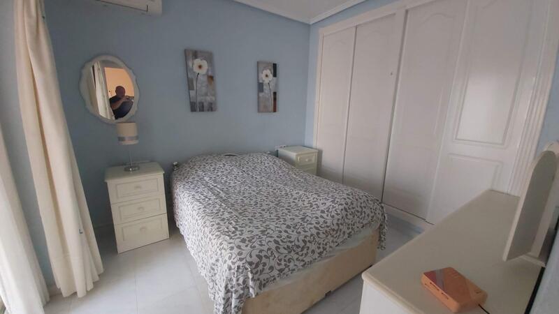 2 Cuarto Villa en venta
