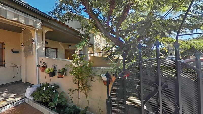 2 bedroom Townhouse for sale 2 bedroom Townhouse for sale