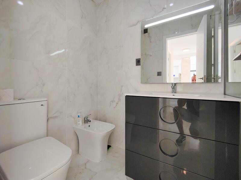 2 slaapkamer Appartement Te koop