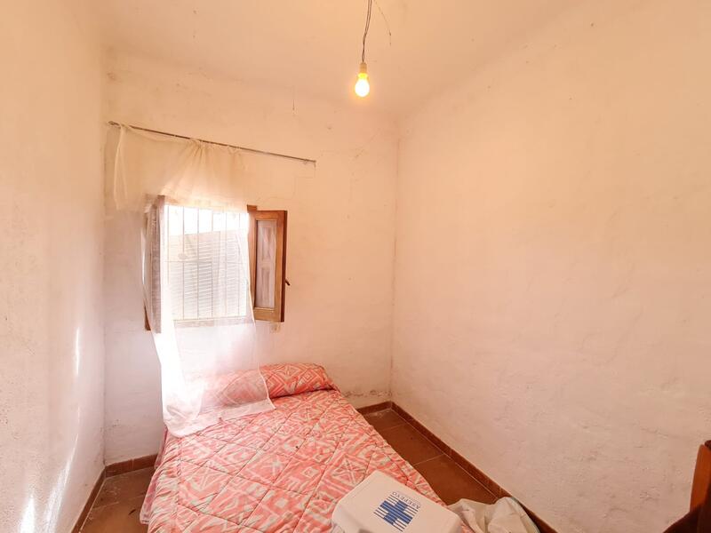 3 bedroom Country House for sale 3 bedroom Country House for sale