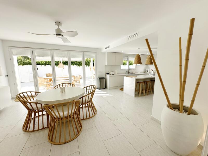 4 bedroom Villa for sale