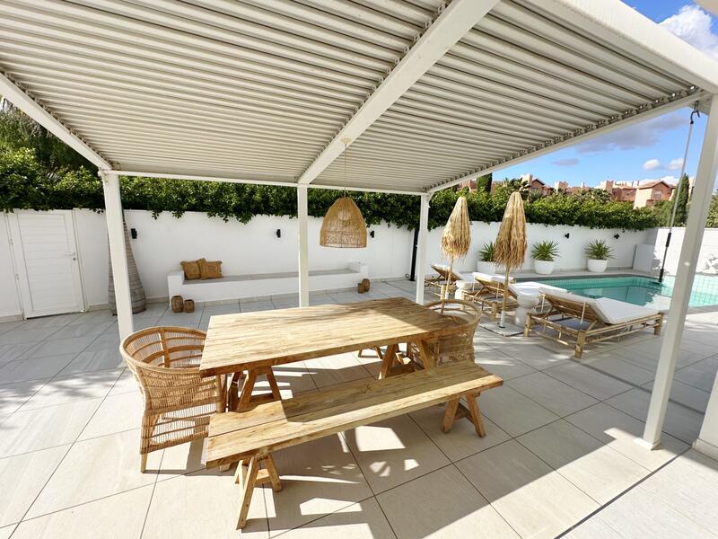 4 bedroom Villa for sale