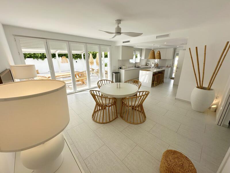 4 bedroom Villa for sale