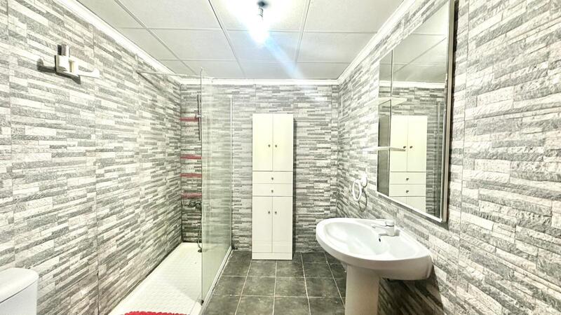 2 bedroom Apartment for sale 2 bedroom Apartment for sale