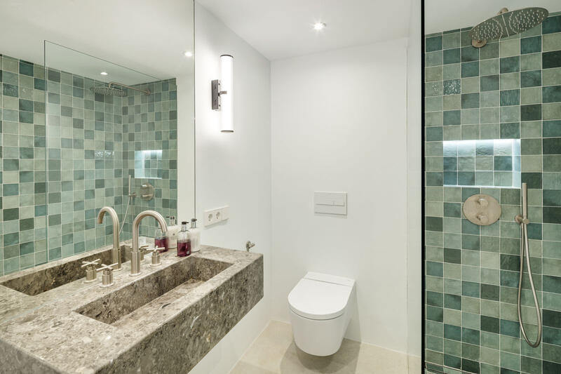 5 bedroom Apartment for sale