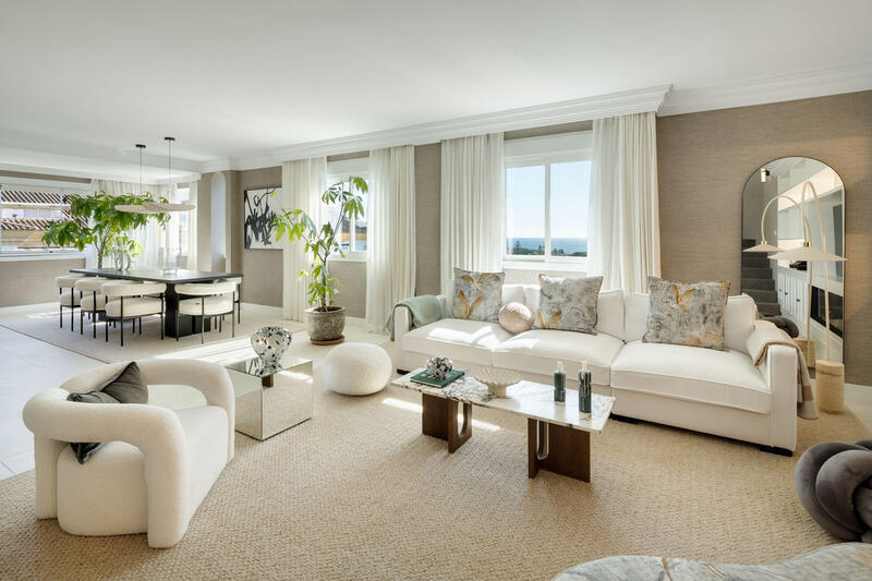 5 bedroom Apartment for sale