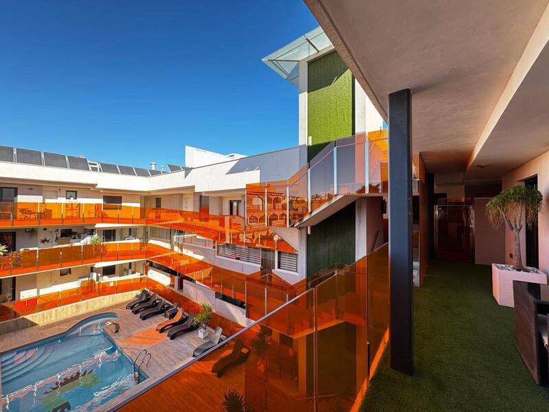 4 спальная комната квартира продается