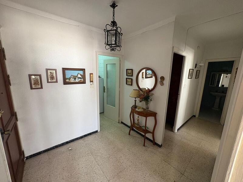 3 bedroom Apartment for sale