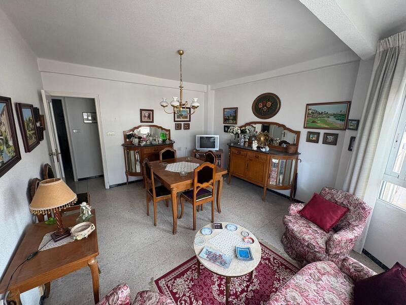 3 bedroom Apartment for sale