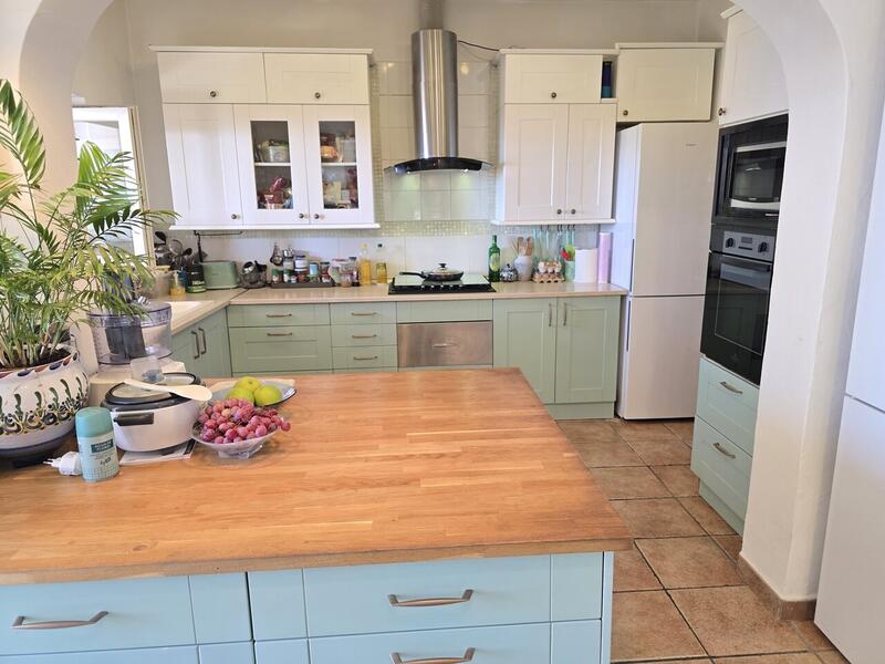 5 Schlafzimmer Villa zu verkaufen 5 Schlafzimmer Villa zu verkaufen