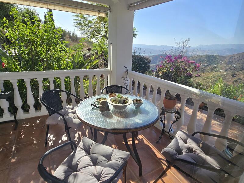 5 Schlafzimmer Villa zu verkaufen 5 Schlafzimmer Villa zu verkaufen