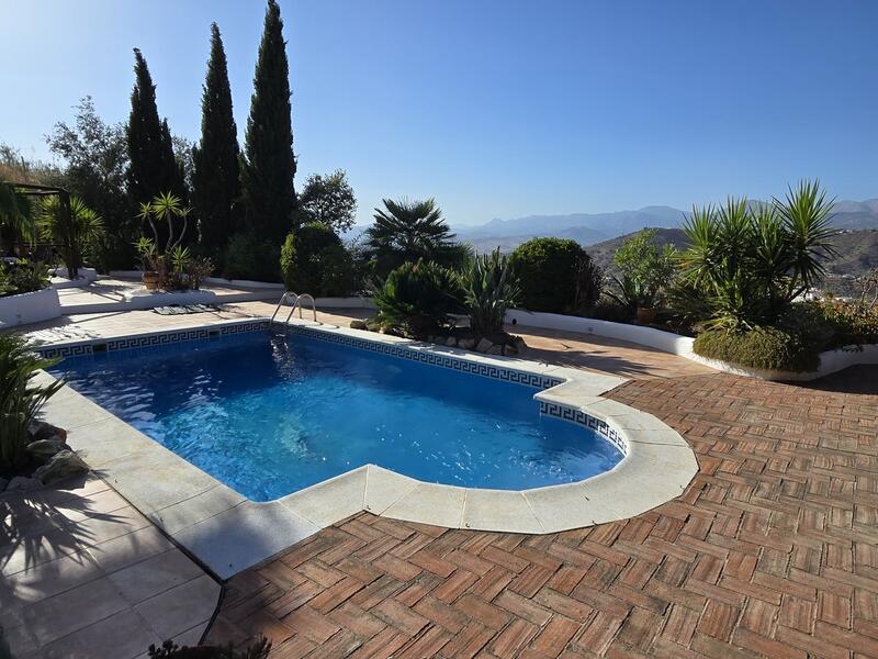 5 Schlafzimmer Villa zu verkaufen 5 Schlafzimmer Villa zu verkaufen