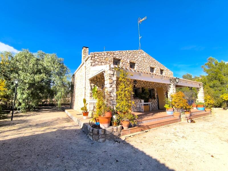 Villa zu verkaufen in Yecla, Murcia Villa zu verkaufen in Yecla, Murcia