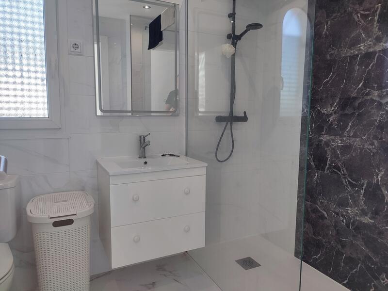 2 bedroom Apartment for sale 2 bedroom Apartment for sale