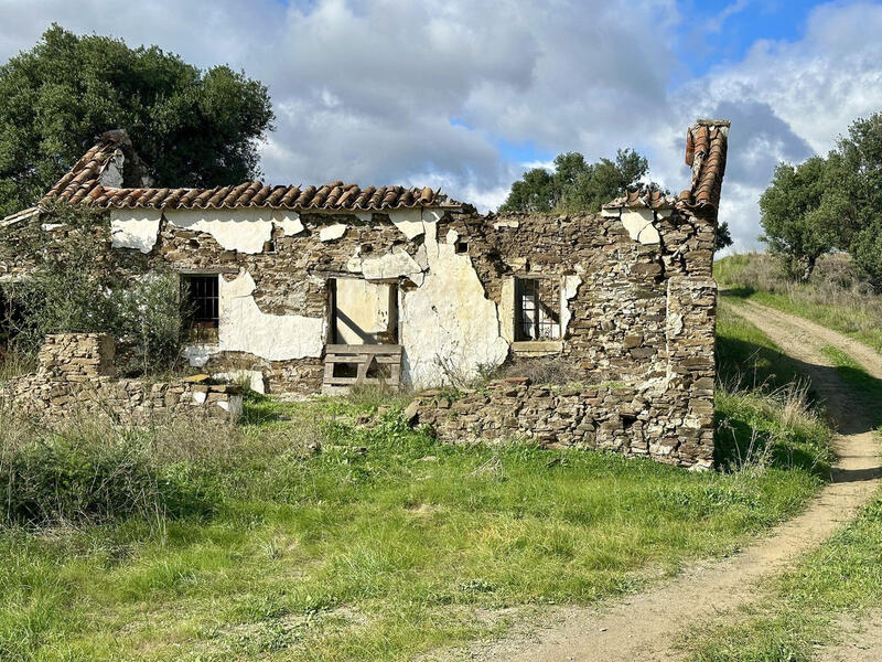 Country House for sale