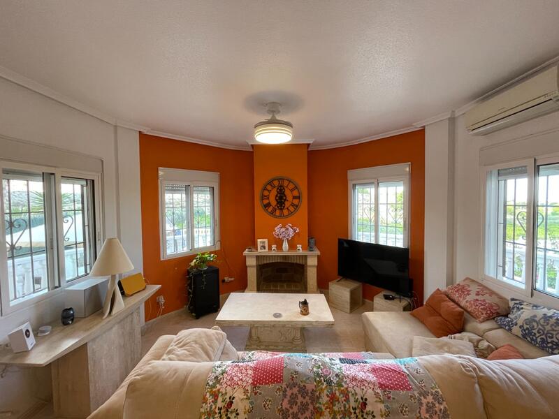 3 Schlafzimmer Villa zu verkaufen 3 Schlafzimmer Villa zu verkaufen