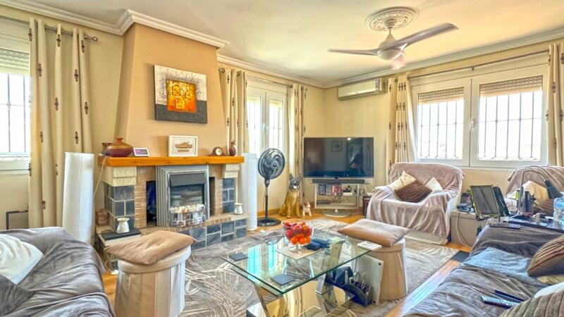 6 Cuarto Villa en venta