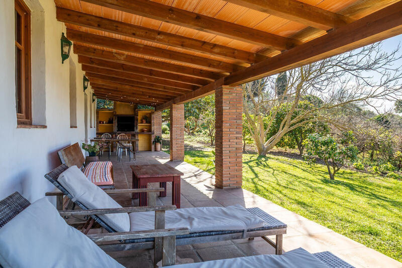 8 bedroom Country House for sale 8 bedroom Country House for sale