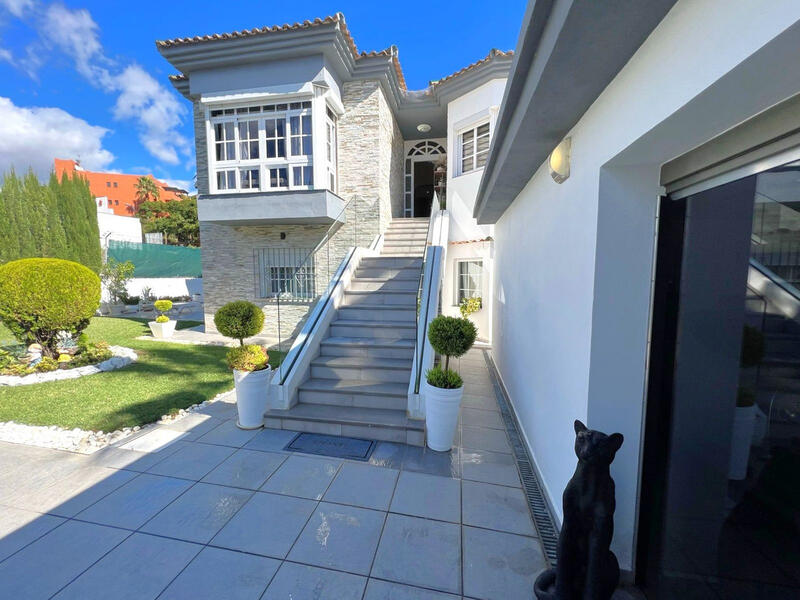 Villa til salg i Estepona, Málaga Villa til salg i Estepona, Málaga