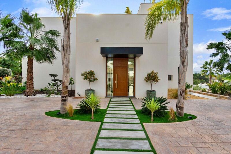 4 bedroom Villa for sale