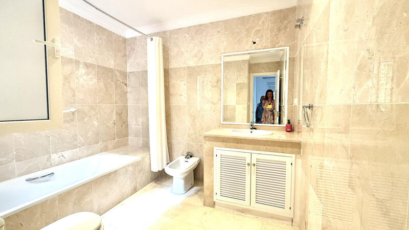 2 Schlafzimmer Appartement zu verkaufen