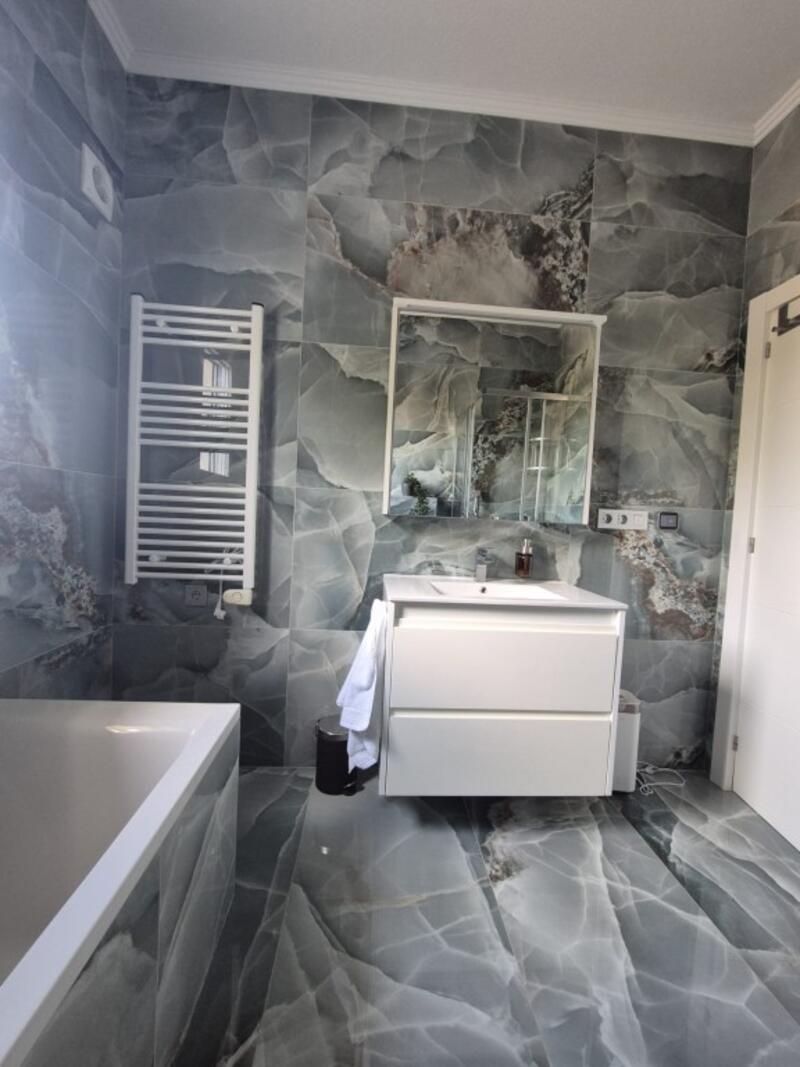 4 bedroom Country House for sale