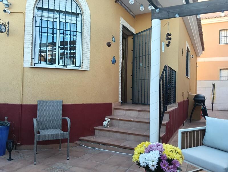 3 bedroom Townhouse for sale 3 bedroom Townhouse for sale