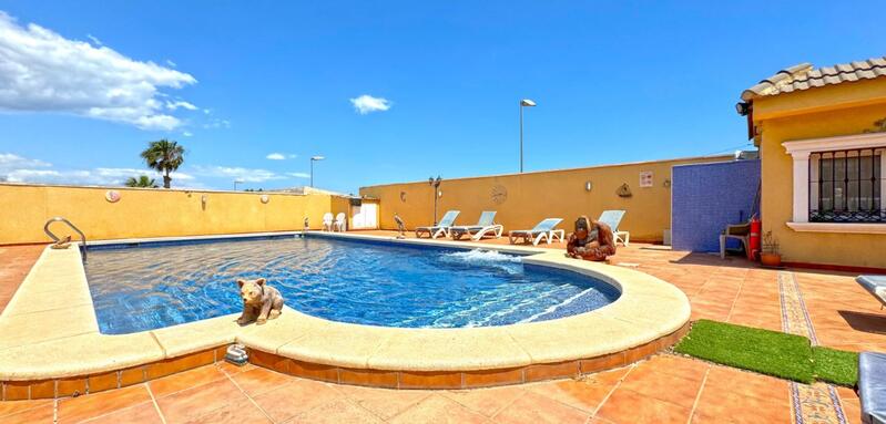 6 bedroom Villa for sale