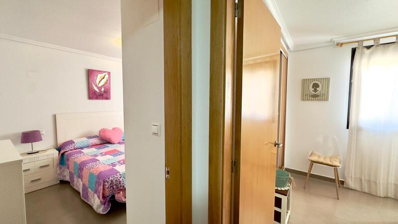 2 slaapkamer Appartement Te koop