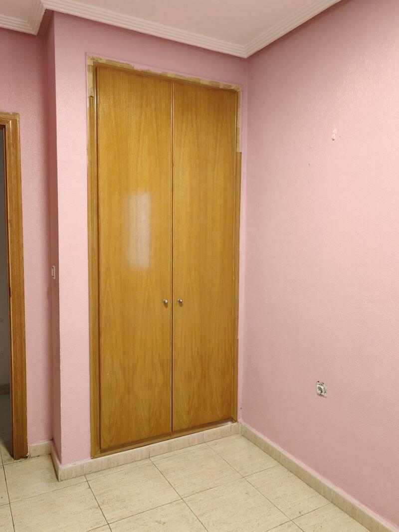 2 спальная комната квартира продается