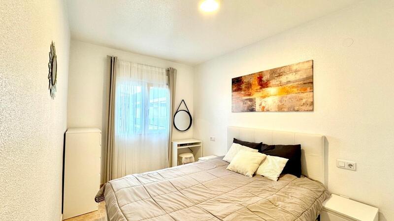 2 slaapkamer Appartement Te koop