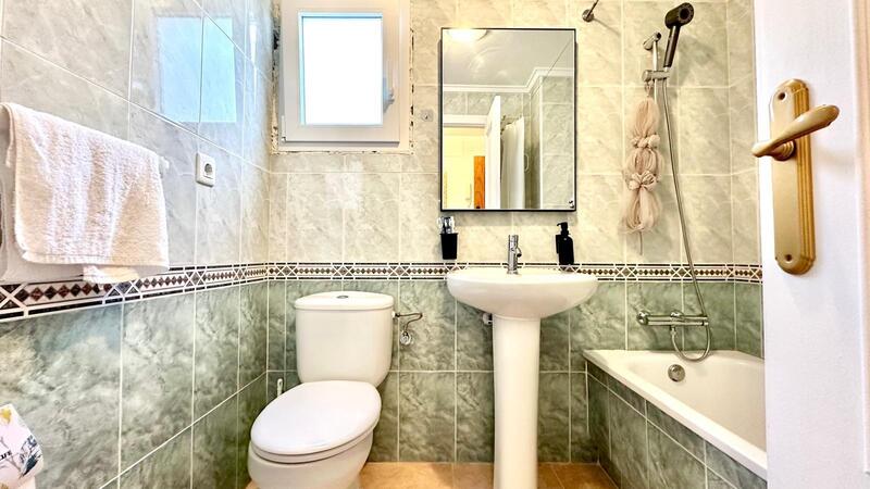 2 slaapkamer Appartement Te koop