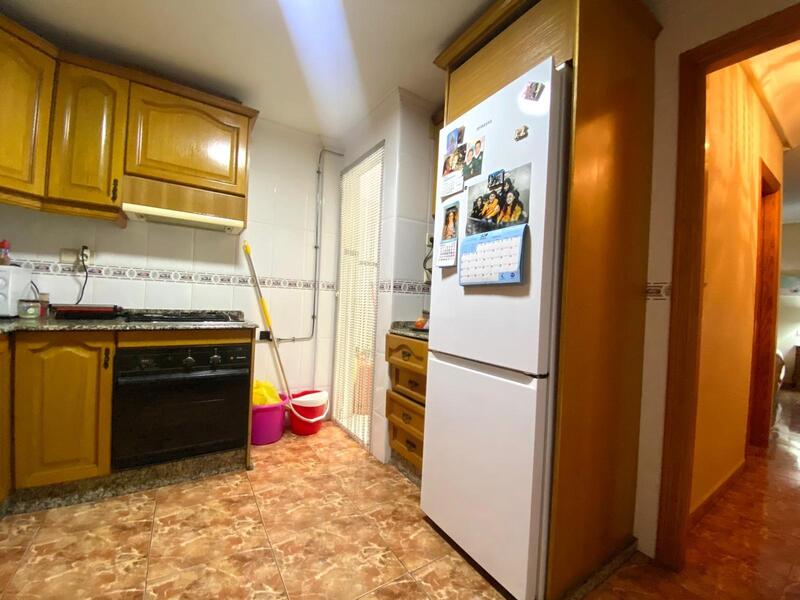 2 спальная комната квартира продается