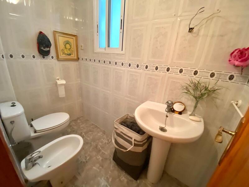 2 спальная комната квартира продается