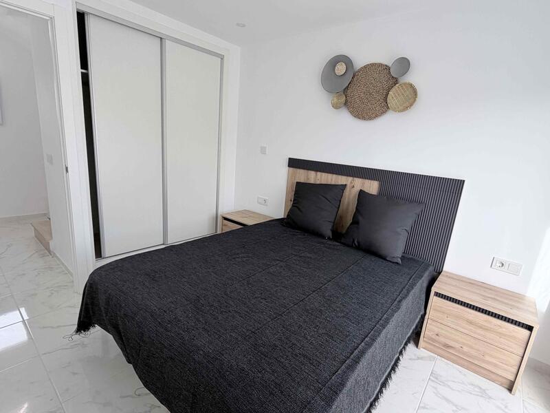 3 slaapkamer Gezinswoning Te koop