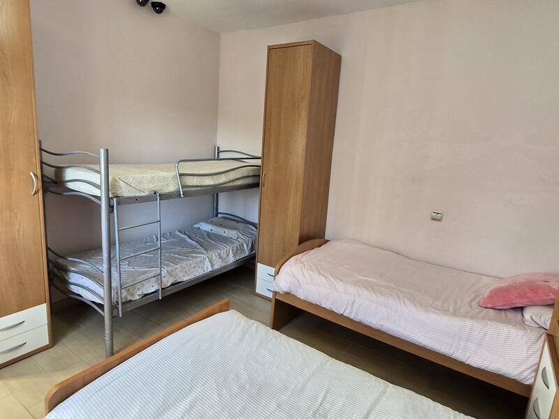 6 спальная комната вилла продается