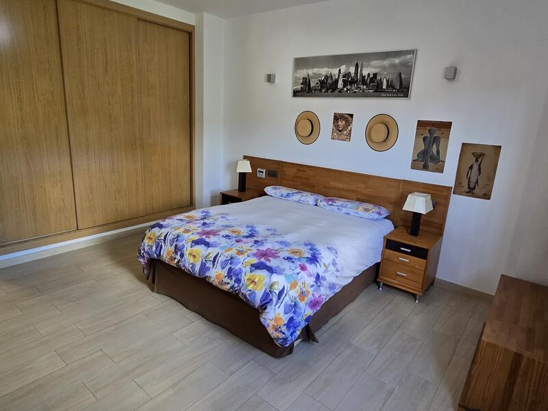 6 спальная комната вилла продается