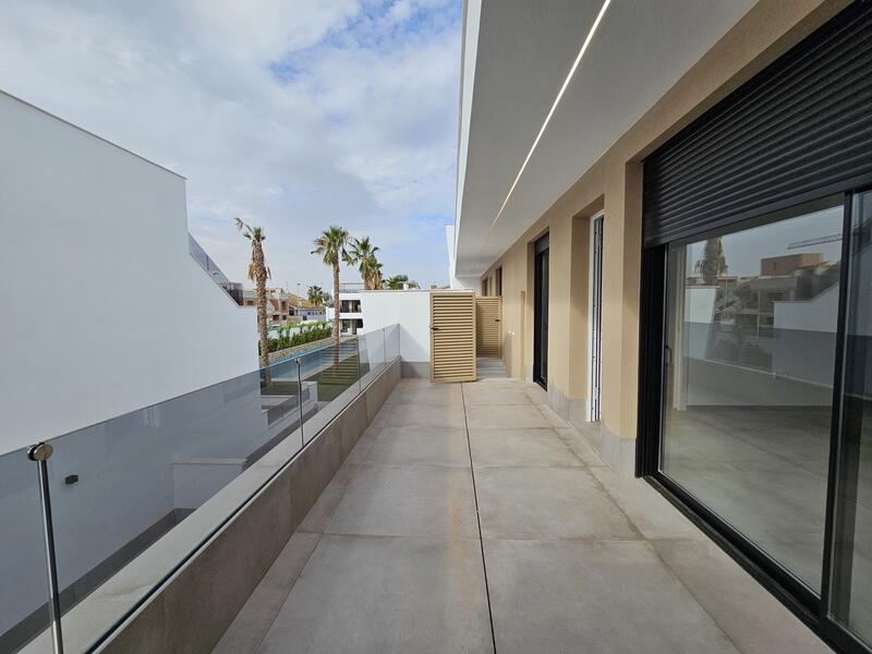 3 спальная комната квартира продается