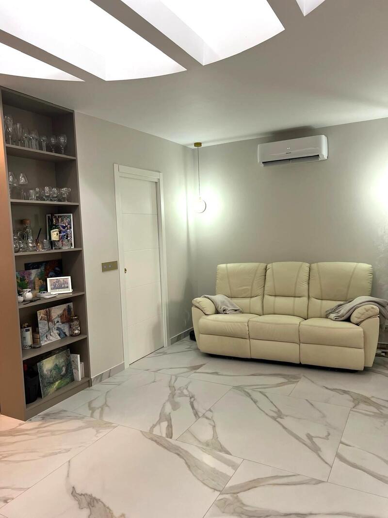 3 Schlafzimmer Landhaus zu verkaufen