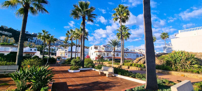 Rekkehus til salgs i Punta Chullera, Málaga