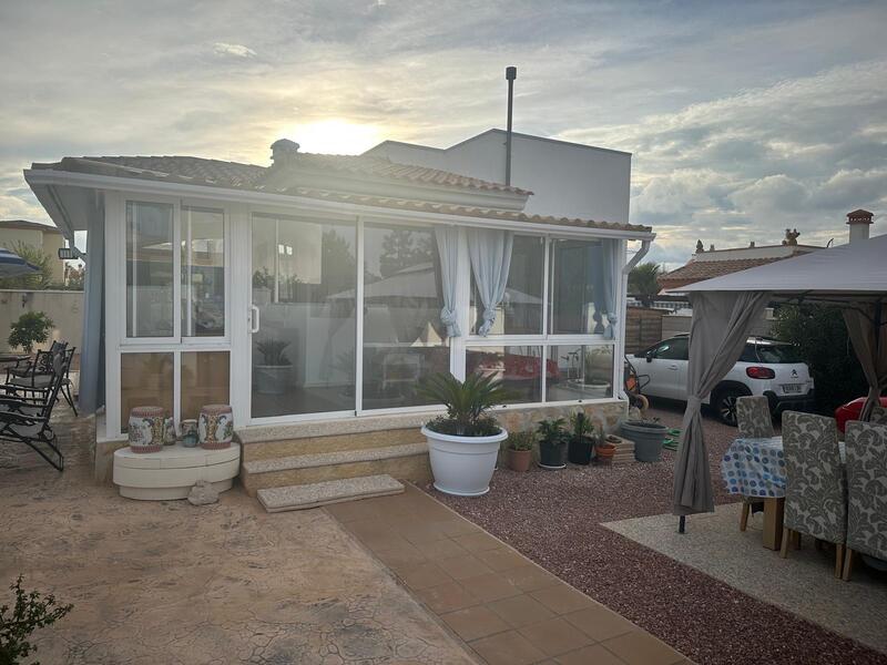 Villa zu verkaufen in Hondon de las Nieves, Alicante